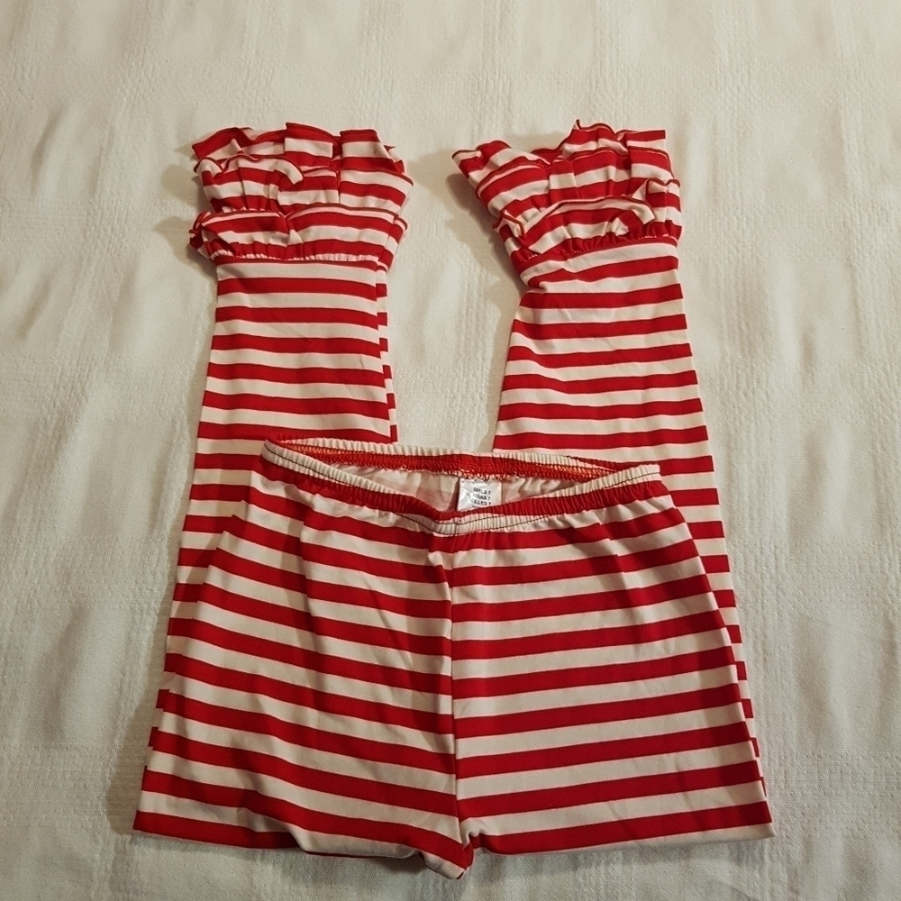 Youngland girls size 7 Red & white striped ruffle bottom pants, Holiday